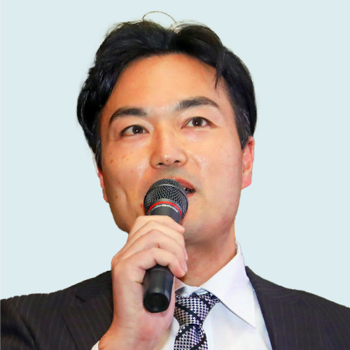 内山氏